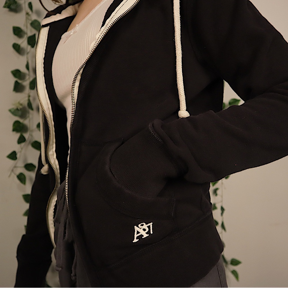 Vintage Aeropostale Zip Up | Black With White Embroidery